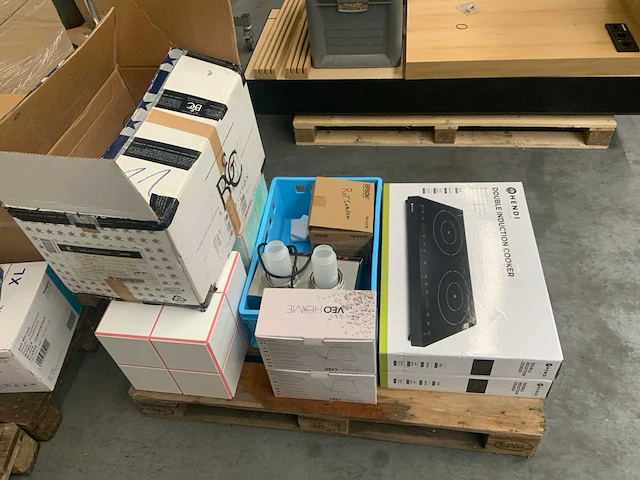 Horeca-accesoires op 3 pallets en 1 kar - afbeelding 13 van  15