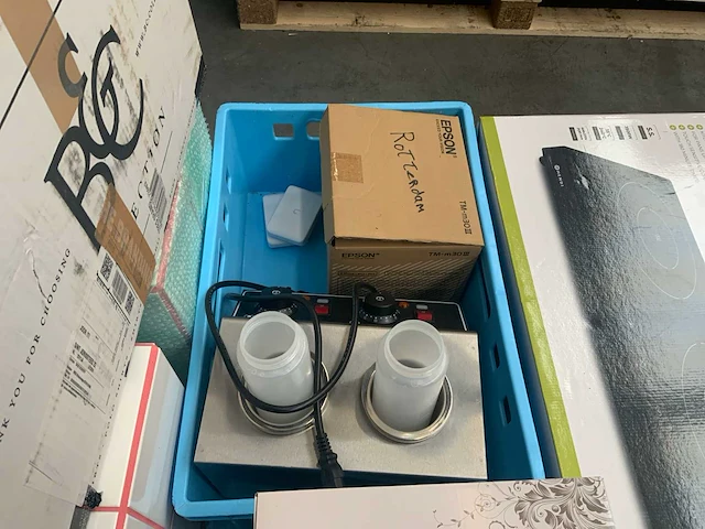 Horeca-accesoires op 3 pallets en 1 kar - afbeelding 15 van  15