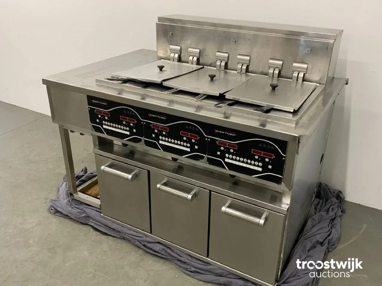Horeca, catering, restaurant en voedingsindustrie machines, koeltechniek, porselein en meubilair