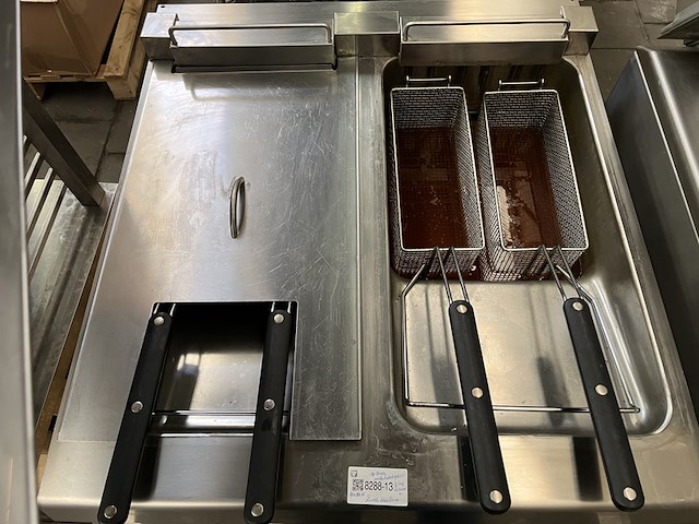Horeca dubbele friteuse 80x88x85 zanussi - afbeelding 2 van  12