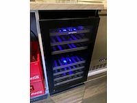 Horeca machines / meubilair o.a. hk living & okido - afbeelding 3 van  31