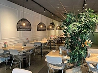 Horeca machines / meubilair o.a. hk living & okido