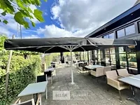 Horeca parasol 4x4 in ground compleet met zwengel - afbeelding 3 van  4