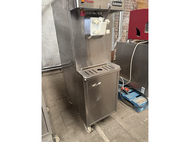 Horeca rvs softijsmachine nissei, na-3032 - afbeelding 5 van  8