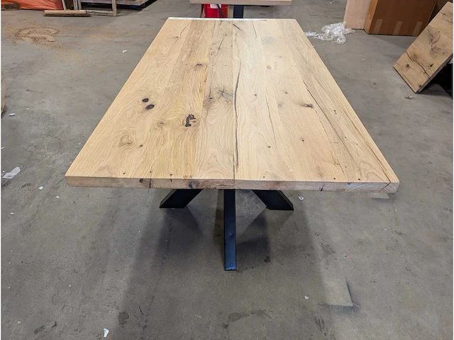 Horeca tafel oud eiken epoxy - afbeelding 2 van  6