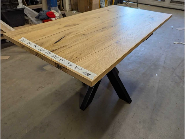 Horeca tafel oud eiken epoxy - afbeelding 6 van  6