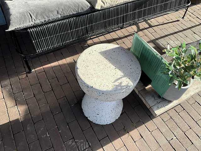 Horeca terrasmeubilair o.a. hk living & okido - afbeelding 17 van  17