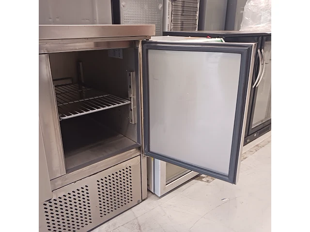 Horeca werkbank, 2x koeling en flessenkoeler, grijs / chroom - afbeelding 9 van  35