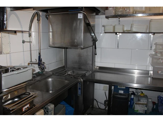 Horecawasmachine rhima wd7 met aan- en afvoertafel met spoelbak, mengkraan en diverse manden. afmetingen to... - afbeelding 4 van  5