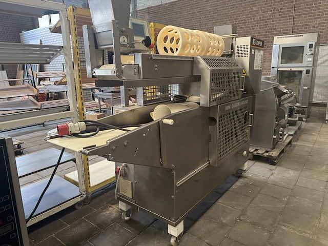 Horece deeg vormmachine kemper, mini quadro round - afbeelding 6 van  13
