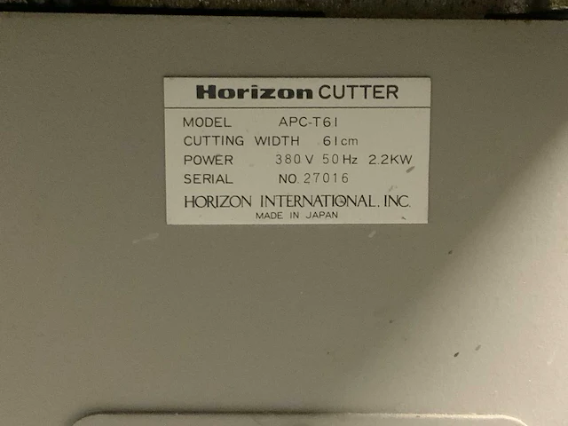 Horizon apc t160 papiersnijmachine met triltafel - afbeelding 7 van  11
