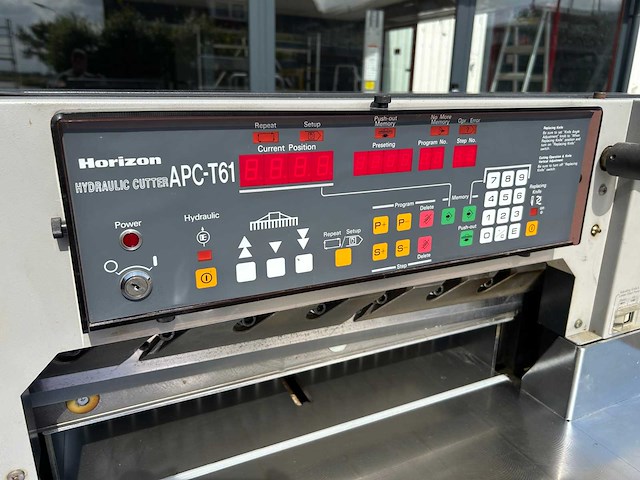 Horizon apc-t61 papiersnijmachine - afbeelding 5 van  11