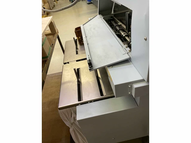 Horizon perfect binder bq-270c lijmbind machine - afbeelding 6 van  15