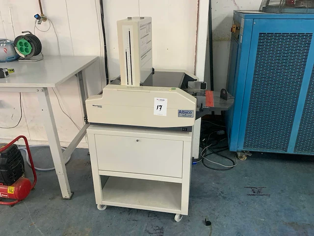 Horizon pf-p330 papiervouwmachine - afbeelding 1 van  5