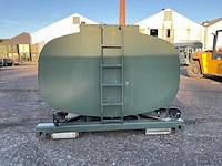 Horizontale opslagtank met haakarm systeem - afbeelding 8 van  11
