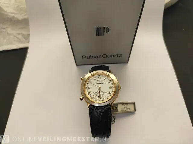 Horloge - seiko pulsar bullhead chronograph - afbeelding 2 van  5