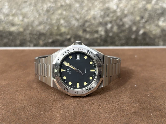 Horloge, zenith, sub sea, staal - afbeelding 9 van  9