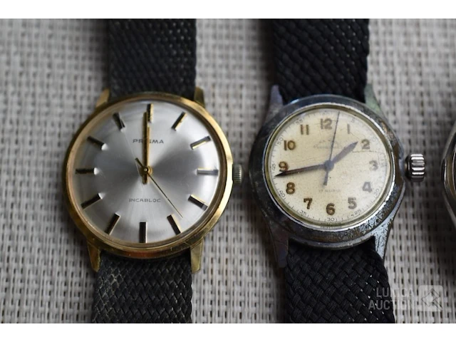 Horloges en zakhorloges - afbeelding 2 van  7