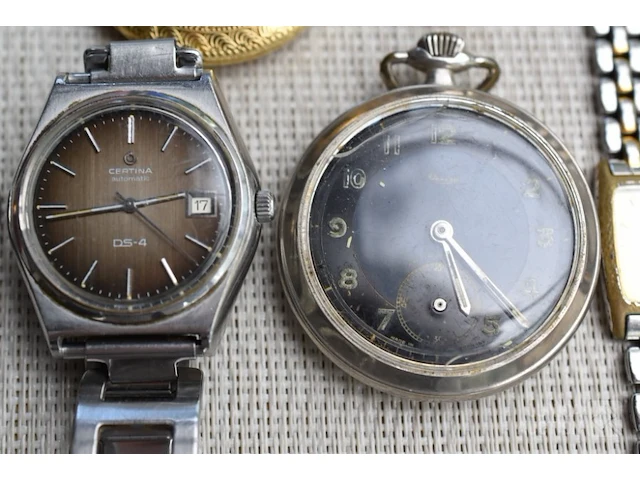 Horloges en zakhorloges - afbeelding 3 van  7