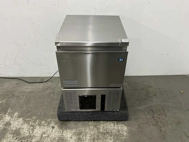 Hoshizaki - cm-50ke-hc - cubelet ijsmachine - afbeelding 2 van  9