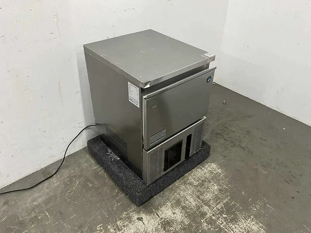 Hoshizaki - cm-50ke-hc - cubelet ijsmachine - afbeelding 4 van  9