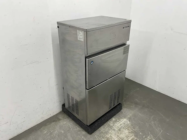 Hoshizaki - im-100le - ijsblokjesmachine - afbeelding 3 van  9