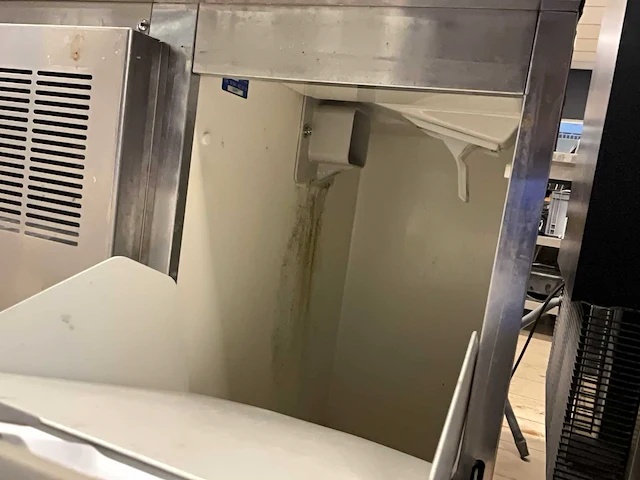 Hoshizaki fm-80ee-n crushed ijsmachine - afbeelding 4 van  9