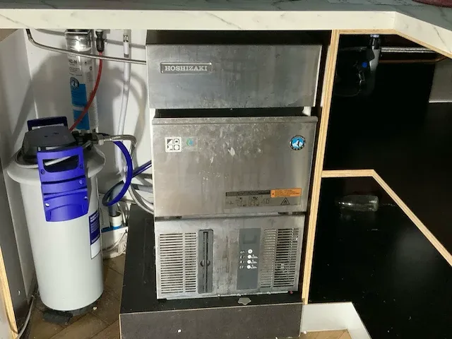 Hoshizaki ijsblokjesmachine - afbeelding 2 van  2