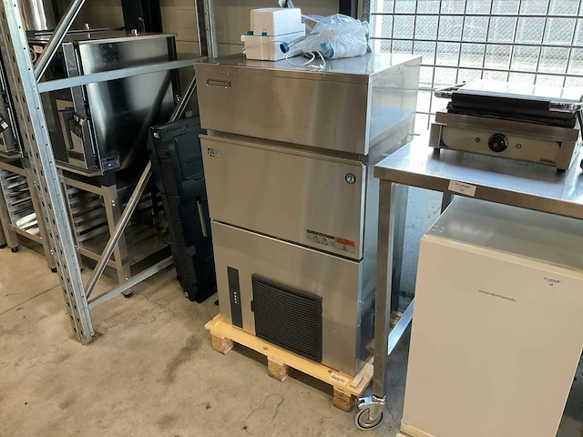 Hoshizaki im-100ne-hc ijsblokjesmachine - afbeelding 1 van  6