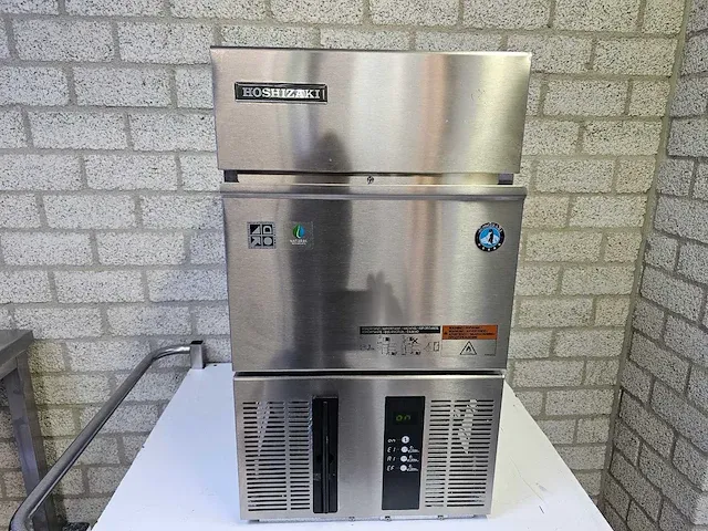 Hoshizaki im-21cne-hc ijsblokjesmachine - afbeelding 1 van  7