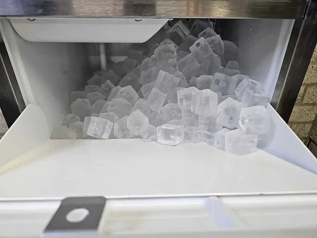 Hoshizaki im-21cne-hc ijsblokjesmachine - afbeelding 3 van  7
