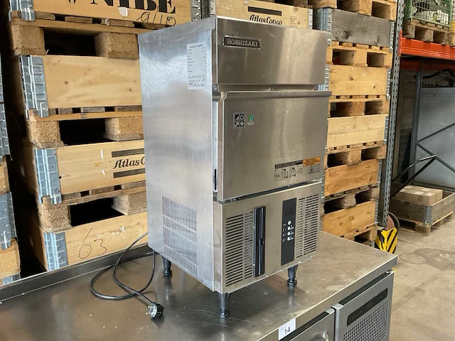 Hoshizaki im-30cne-hc ijsblokjesmachine met bunker - afbeelding 3 van  5