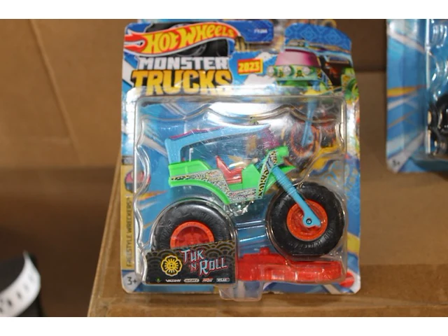 Hot wheels auto tunk roll 1 x - afbeelding 1 van  3