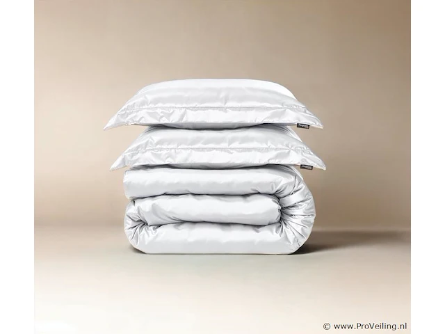 Hotel dekbed overtrek satijn glossy white200 x 220cm - afbeelding 2 van  5