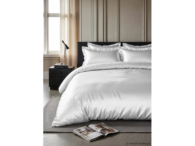 Hotel dekbed overtrek satijn glossy white200 x 220cm - afbeelding 3 van  5