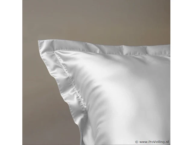 Hotel dekbed overtrek satijn glossy white200 x 220cm - afbeelding 4 van  5