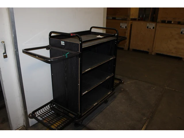 Hotelcaddie albatros. afmeting 170 x 50 x 130 cm. - afbeelding 1 van  2