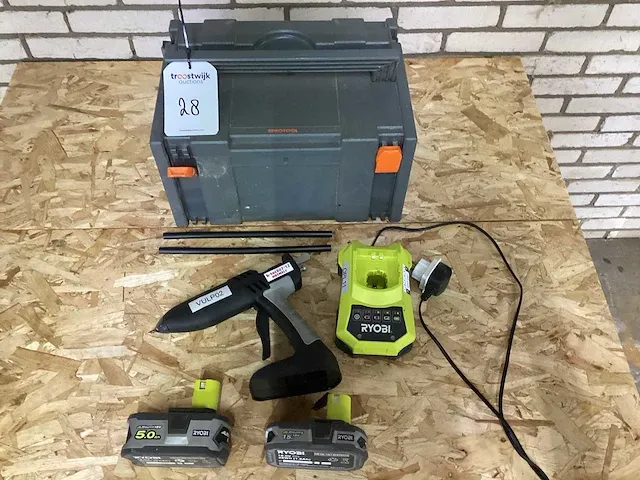 Hotmelt b-tec 807-12 lijmpistool woodfix ryobi - afbeelding 1 van  3