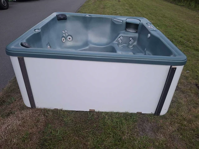 Hotspot 5 persoons jacuzzi en buitenspa - afbeelding 17 van  29