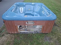 Hotspring 5 persoons jacuzzi en buitenspa - afbeelding 12 van  18