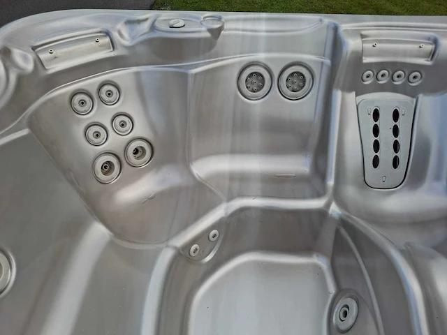 Hotspring 5 persoons jacuzzi en buitenspa - afbeelding 5 van  27
