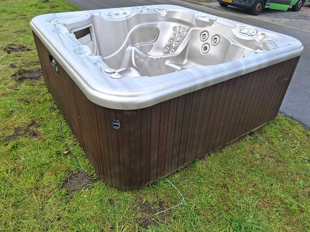 Hotspring 5 persoons jacuzzi en buitenspa - afbeelding 7 van  27