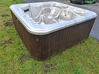 Hotspring 5 persoons jacuzzi en buitenspa - afbeelding 7 van  27
