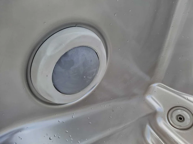 Hotspring 5 persoons jacuzzi en buitenspa - afbeelding 24 van  27