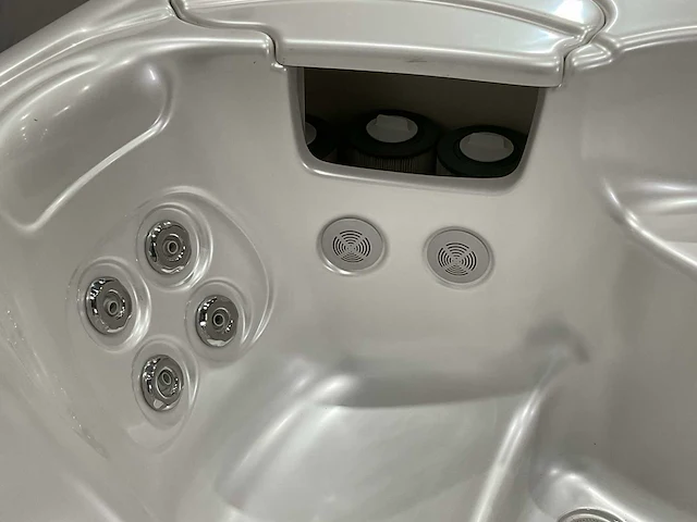 Hotspring jacuzzi buitenspa - afbeelding 3 van  20