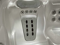 Hotspring jacuzzi buitenspa - afbeelding 8 van  20