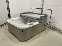 Hotspring jacuzzi buitenspa - afbeelding 1 van  20