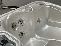 Hotspring jacuzzi buitenspa - afbeelding 20 van  20