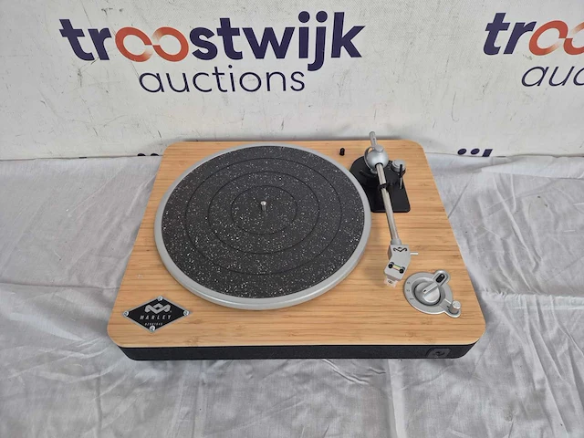 House of marley stir it up bluetooth platenspeler - lp speler - ingebouwde voorversterker - vinyl - anti skating - ingebouwde voorversterker - fsc goedgekeurd bamboe hout – aan te sluiten op speakers en hoofdtelefoons - afbeelding 2 van  2