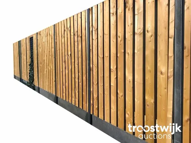 Hout-betonschutting 37.5m - afbeelding 1 van  7